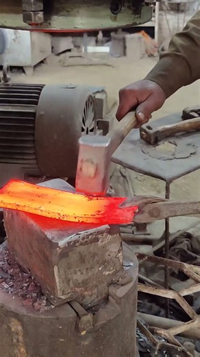 Forging a Soil Digging Tool 🔥 | Power Hammer Blacksmithing | Extreme Metal Shaping #shorts
