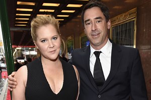Amy Schumer reveals she’s pregnant with her first child - Netmums