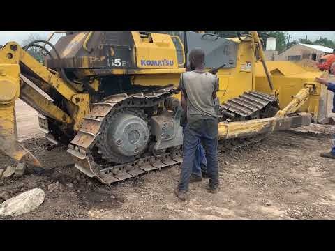 Dozer Down! Komatsu D65 track off in Africa #komatsu #dozer