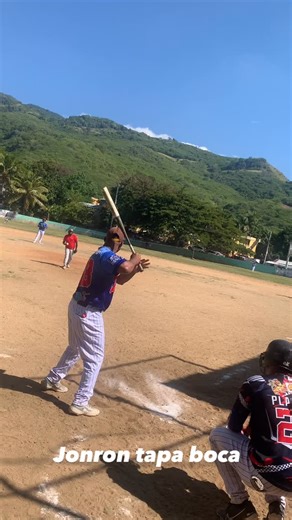 Bane De Jesus on Instagram: "Le dio dududududuro a esa bola"