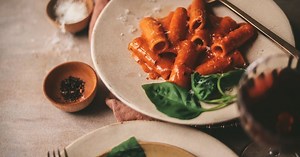 Gigi Hadid Pasta (Spicy Vodka Pasta)