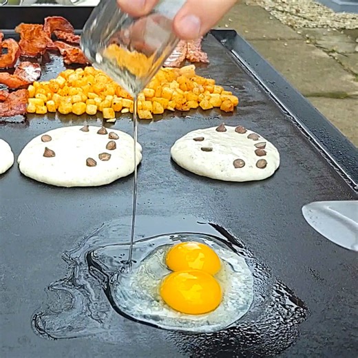 9.4K views · 57 reactions | Cant reccomend these griddle recipes enough! | Johnny Brunet's Griddle 101 | Facebook