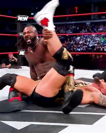 #SwerveStrickland gets a DECISIVE victory! #AEWCollision