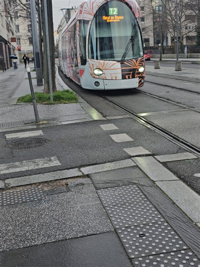 #lyon #tramway #tcl