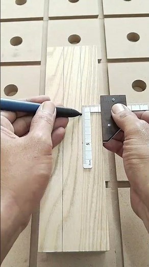 How to equally divide a board into even parts using try square #woodworking