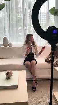 SHE NAILED IT! 19x Author & 103x Cover Model Jennifer Nicole Lee Effortlessly Flows Thru Script!