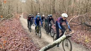 5.3K views · 62 reactions | Vejret viste sig fra sin smukkeste efterårsside til vores gravel social ride, og det var dejligt at se så stor tilslutning. Vi ses igen den 6/12 kl 9:00 | Service Course Denmark | Facebook