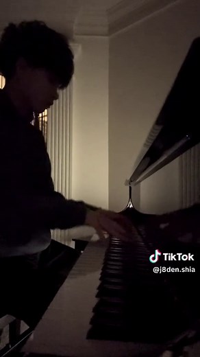 Chainsaw Man in the Pool - Piano Cover and Tutorial