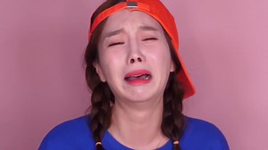 Ssoyoung torturing and eating live animals