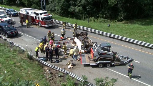 Serious injuries in rollover crash on Interstate 395 in Oxford, MassDOT says