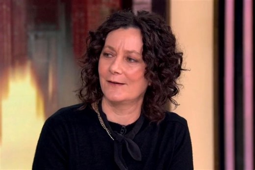 Former 'SNL' host shocks 'The View' with her story about an audience member's bold question