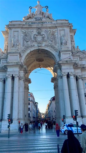 Walking Lisbon’s Most Beautiful Streets 🇵🇹 #travel