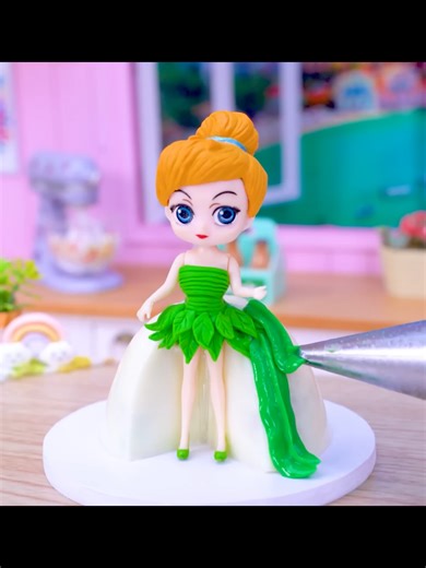 Miniature Princess Doll Cakes: Tiny Ruffle Gowns