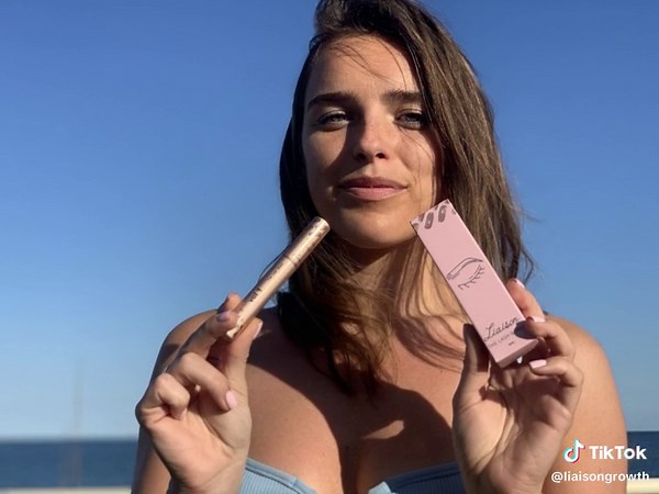 #liaison #liaisonlashbond #liaisonlashserum #growyourlashes #beautytok #naturalbeauty