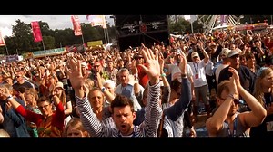 🇨🇺🇯🇲 Brand new EP 🇯🇲🇨🇺 featuring the great Brenda Navarrete ! "La Canción" New EP available including remixes and instrumental version. Enjoy! 🎧 Baco.lnk.to/LaCancion | Havana Meets Kingston