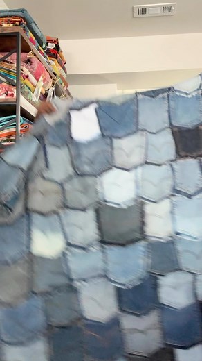 Sewing lessons / Quilting lessons, Nashville, TN on Instagram: "Transforming old denim pockets into a quilt is a unique and sustainable way to revitalize your old jeans. This creative process not only adds a personal touch to your quilt but also allows you to showcase the distinct features of each pocket in a meaningful way. It’s an excellent opportunity to repurpose materials and create something beautiful and practical. The sentimental value of using pockets from old jeans adds an extra layer 