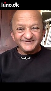 8.6K views · 38 reactions | Han er verdens mindste stuntmand, har medvirket i et utal af storfilm som fx Ringenes Herre, Star Wars & Indiana Jones - og lige nu er han aktuel i de danske biografer som dræber-nisse! ✨ Vi deler her en uhyggelig jule-hilsen fra skuespiller og stuntmand Kiran Shah, der medvirker i 'There's Something in the Barn' 望 | Kino.dk | Facebook