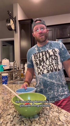 Delicious 4 Ingredient Lemon Icebox Pie Recipe