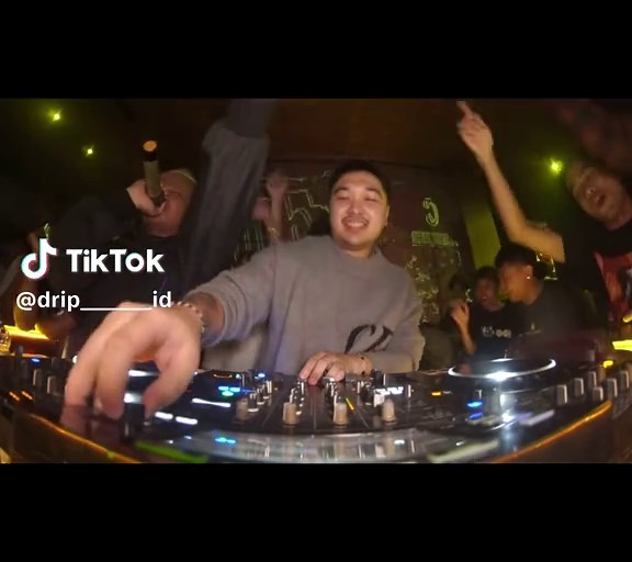 DRIP IS BACK — 9 MAY 2025 Loteng’s about to get LOUD. Be there. Be seen. Be dripped out. Artits @Odeodiodeodi @ASTEP GANG @COMMON CIRCLE ©️ @LOTENG #astepgang #commoncircle #lotengmalang