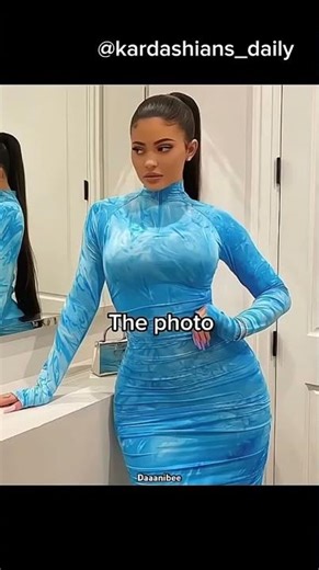 Kylie Jenner Photo vs Paparazzi