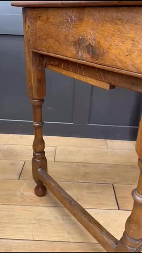 New arrival ..A beautiful 19thC Jacobean Revival carved oak side table with a richly detailed frieze, deep drawer with brass handles, and turned legs with stretchers. The oak top shows striking quarter-sawn grain and a warm, aged patina. Both decorative and practical, it makes a perfect hall or side table, or a statement piece in any room.Solid and sturdy, with age-related marks and characterful wear that add to its charm.📏 81cm L x 54cm W x 72.5cm H🛒 Shop online anytime: www.rwnorfolk.com📍 V