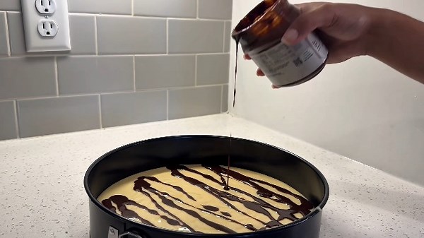 Watch ZeroPone Non-Stick Springform Pan, Enjoy Your Baking Time on Amazon Live