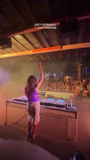 The queen is in the valley 🚨 @JUICY_ROMANCE at Lost Paradise #lostparadise