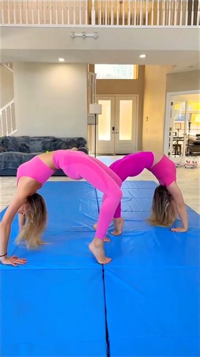 Stretch Smart, Stay Powerful 🔥🤸‍♂️ #shorts