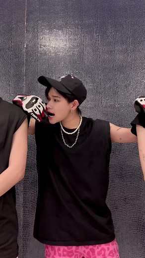 TAEYONG Lee Shalala Challenge Dance Video