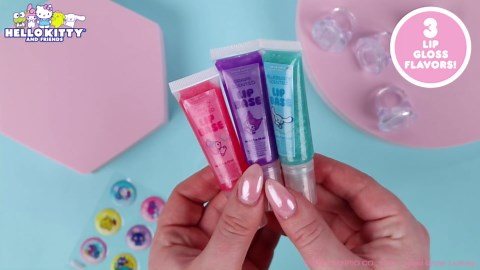 Horizon Group USA Sanrio Hello Kitty and Friends Shimmer Lip Gloss Making Kit, Makes 5 Hello Kitty Glitter Lip Gloss Rings, DIY Hello Kitty Lip Gloss Kit, Great Birthday Gift for Ages 6+