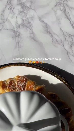 1.4M views · 10K reactions | mini garlic croissant grilled cheese with pesto & mozzarella燎 served with a side of creamy tomato soup for the coziest lunch or dinner! #grilledcheese #tomatosoup #soupseason #easydinner #croissants #quickrecipes | Sheila Williams | Facebook