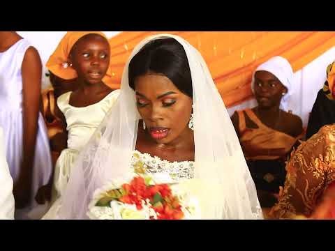 Página Rosa: Casamento Religioso do Papa Carlos Vela & Diac Esperança Tsonde, IBNM-Luanda P/ Palanca