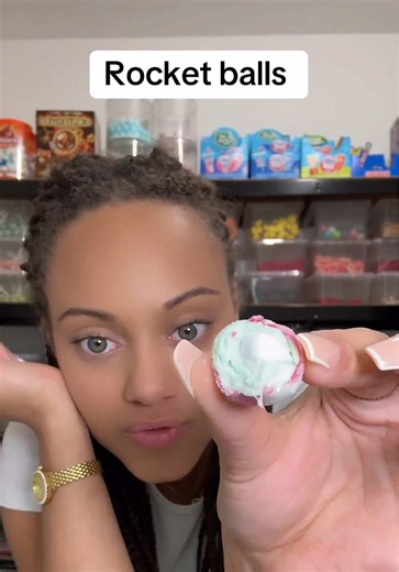 Dégustation des Bonbons : Poudres Acidulées et Saveurs