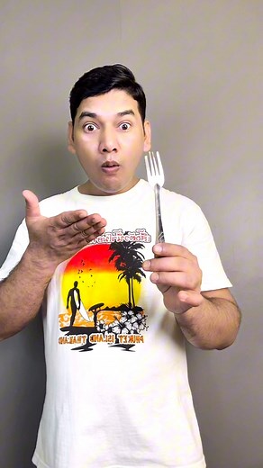 Spoon Change To Fork Simple Magic Trick Easy To Learn 👈👍 1/8/2025 #viral #trending #tricks #spoon #fork | Ajay Mandal
