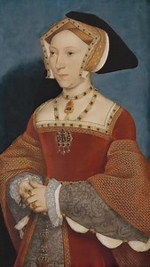 1.2K reactions · 32 shares | Was Jane Seymour a pawn, a player, or Henry VIII’s perfect queen? She replaced Anne Boleyn within 24 hours of her execution—but was she a passive victim or a clever strategist? Discover the truth behind Jane’s rise to power in my full video on YouTube. #TudorHistory #JaneSeymour #HenryVIII #TudorQueens #History #RoyalIntrigue | The Anne Boleyn Files | Facebook