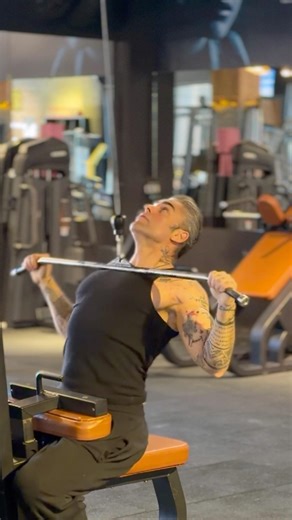 Lat pull down for upper lats