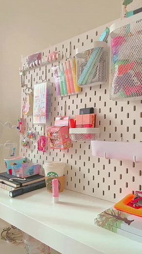 Colorful Organizational Ideas for Your Workspace