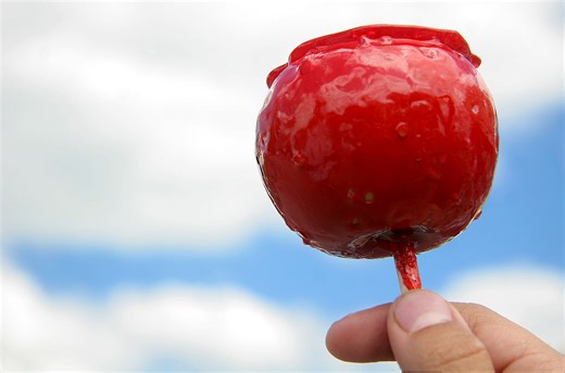 Bite into the 10 best candy apples in Upstate NY, from fair classics to gourmet creations
