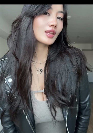 erin.fit (@erin.fit)’s video of Curling Hair