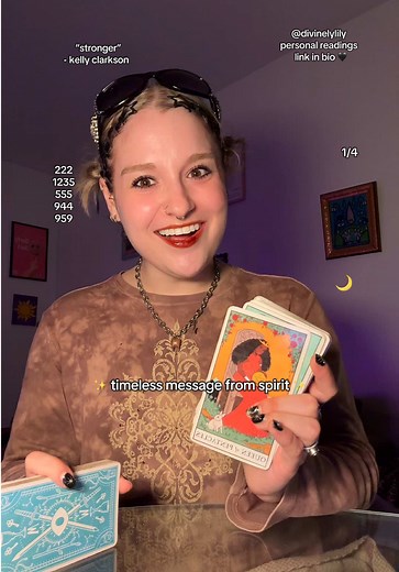 ☆ Divinely Lily ☆ (@divinelylily)’s video of stronger