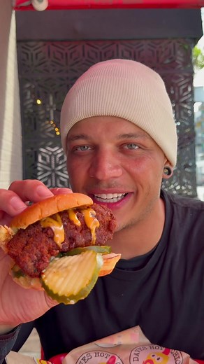 Dave's Hot Chicken Reaper Review: Dry Chicken, Great Flavor!