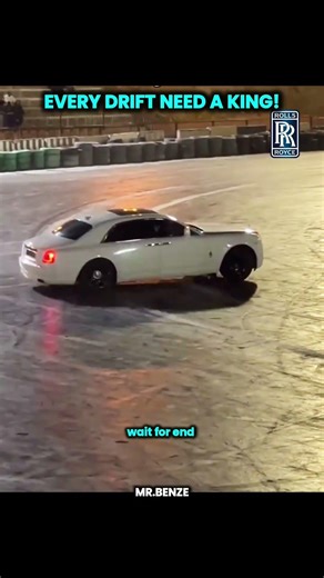 Rolls-Royce Tried to Drift… But Mercedes Did This Instead 😲🔥 #mercedesbenz #mrbenze ##shorts #drift