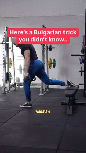 Simon Dingemans | Glute specialist | ⁠Comment “gift” and get a free 12 week 🍑 gift! ❤️ Here’s a spicy little trick... ⁠ ⁠ Adding a twist to the Bulgarians!⁠ ⁠ Here’s how I do... | Instagram