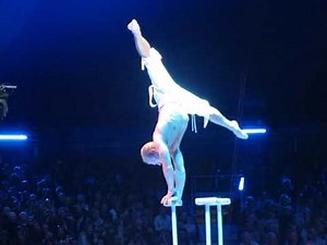 Festival International du 🎪cirque de 🇲🇨Monte Carlo Contortionist contorsionniste