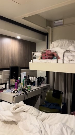 Janet Roberts (@janetroberts19)’s videos with original sound - Janet Roberts