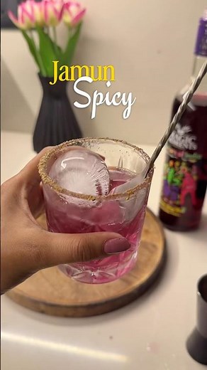Magic Moments Jamun Spicy Mix Flavoured Vodka Review | New Vodka Flavour