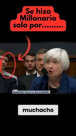 He was 22, held up a sign… and changed the history of Bitcoin 🔥