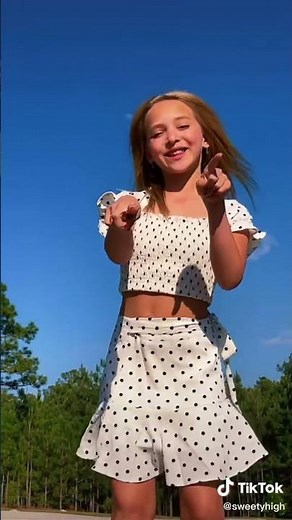 Lilliana ketchman TikTok 💞