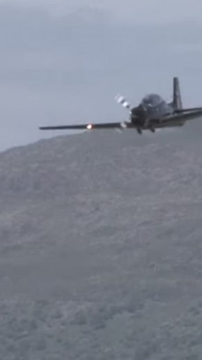 We love the tucano 😍🇬🇧 #fyp #airforce #aircraft #uk #raf #machloop