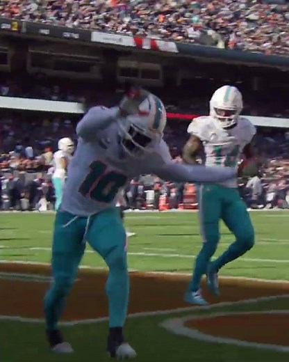TYREEK HILL RECEIVING TOUCHDOWN AND BACKFLIP CELEBRATION | MIAMI DOLPHINS
